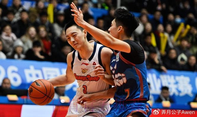 幸亏没去广东!19岁菜鸟打成四川小外援,场均得分高于徐杰胡明轩 幸亏没去广东!19岁菜鸟打成四川小外援,场均得分高于徐杰胡明轩