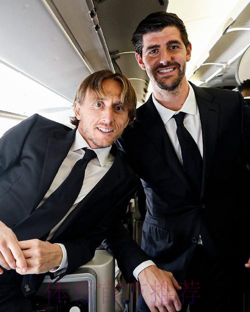 皇马1+1合同报价拉莫斯降薪续约 曼城虎视眈眈 皇马1+1合同报价拉莫斯降薪续约 曼城虎视眈眈