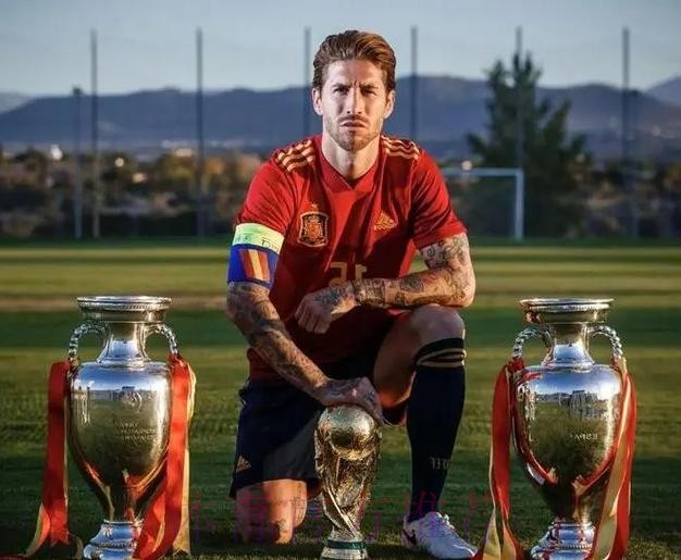 拉莫斯晒合照庆祝欧冠出线:这一天期待已久 拉莫斯晒合照庆祝欧冠出线:这一天期待已久