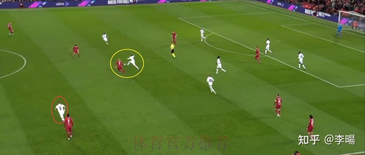 欧冠-皇马5-2利物浦 本泽马2球 双方门将巨大失误